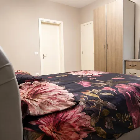 Appartement Azure Breeze Durrës